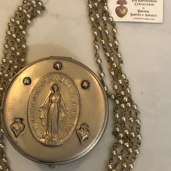 Virgins Saints & Angels Gold and Pearl Necklace - Picture 4 of 5